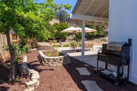 Exterior - 207 Navajo St, Paso Robles, CA 93446 photo 15 of 15