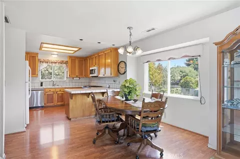 Dining - 1850 Doris Ave, Los Osos, CA 93402 photo 2 of 2