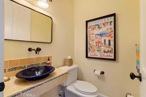 Bath - 4960 Glenhill Ln, Paso Robles, CA 93446 photo 1 of 2