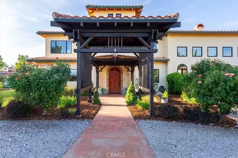 Exterior - 4960 Glenhill Ln, Paso Robles, CA 93446 photo 2 of 10