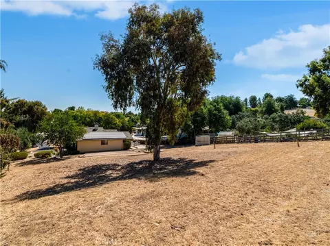 Exterior - 1771 Union, Paso Robles, CA 93446 photo 9 of 12