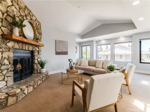 Living - 1771 Union, Paso Robles, CA 93446 photo 2 of 3