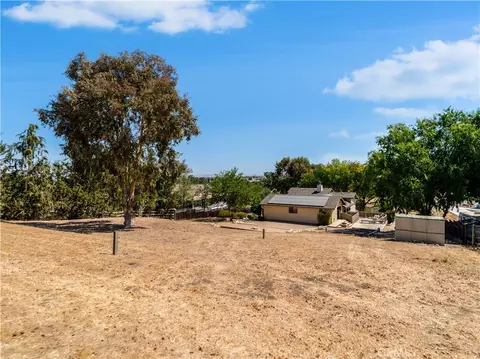 Exterior - 1771 Union, Paso Robles, CA 93446 photo 10 of 12