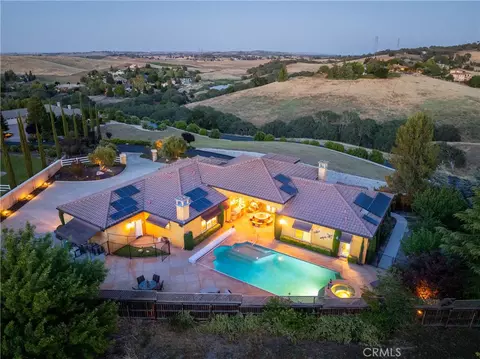 View/Area - 2035 Rancho Caro, Templeton, CA 93465 photo 2 of 5