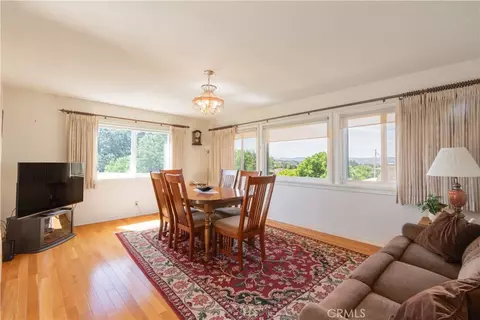 Dining - 726 N Trigo Ln, Paso Robles, CA 93446 photo 1 of 3