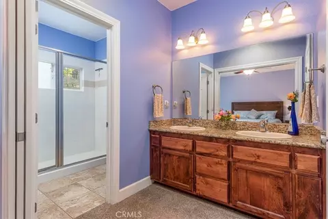 Bath - 5130 Stagg Hill Pl, Paso Robles, CA 93446 photo 1 of 2