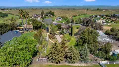 View/Area - 5130 Stagg Hill Pl, Paso Robles, CA 93446 photo 5 of 9