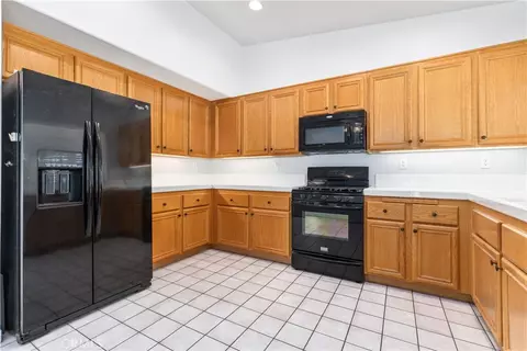Kitchen - 1209 Echo Ct, Paso Robles, CA 93446 photo 5 of 5