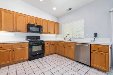 Kitchen - 1209 Echo Ct, Paso Robles, CA 93446 photo 3 of 5