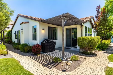Exterior - 669 Red Cloud Rd, Paso Robles, CA 93446 photo 4 of 15