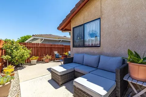 Exterior - 1318 Oleander Ln, Paso Robles, CA 93446 photo 7 of 12