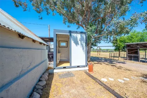 Bath - 7865 Airport, Paso Robles, CA 93446 photo 3 of 5