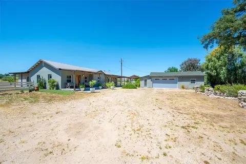 Exterior - 7865 Airport, Paso Robles, CA 93446 photo 2 of 13