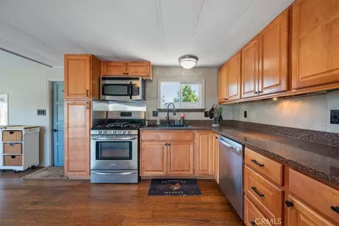 Kitchen - 7865 Airport, Paso Robles, CA 93446 photo 5 of 7