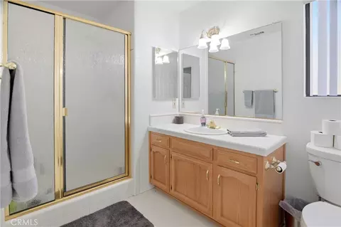 Bath - 2515 Shoreline, Bradley, CA 93426 photo 3 of 3