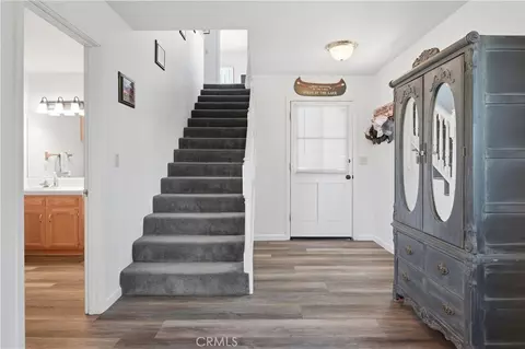 Entry Way - 2515 Shoreline, Bradley, CA 93426 photo 1 of 1