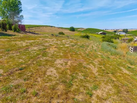 8035 Plane View Pl, Paso Robles, CA 93446 photo 5
