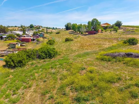 8035 Plane View Pl, Paso Robles, CA 93446 photo 7