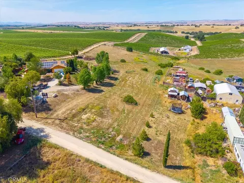 8035 Plane View Pl, Paso Robles, CA 93446