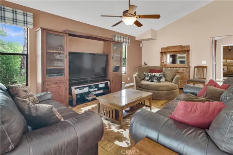 Living - Undisclosed, Bradley, CA 93426 photo 2 of 2