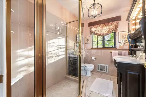 Bath - 5415 Fairhills, Paso Robles, CA 93446 photo 3 of 3