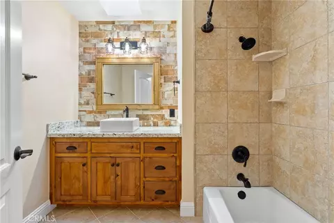 Bath - 230 Crestline, Paso Robles, CA 93446 photo 1 of 2