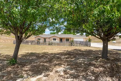 76846 Ranchita Canyon Rd, San Miguel, CA 93451