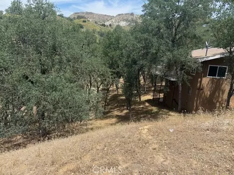 2463 Captains Walk, Bradley, CA 93426 photo 2
