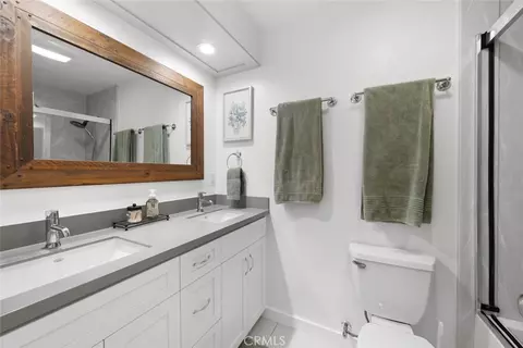 Bath - 2385 Larkfield Pl, Paso Robles, CA 93446 photo 4 of 5