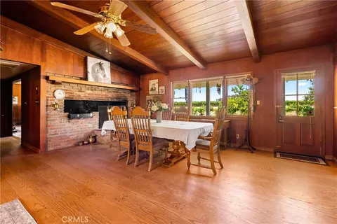 Dining - 5275 Camp 8 Rd, Paso Robles, CA 93446 photo 2 of 4