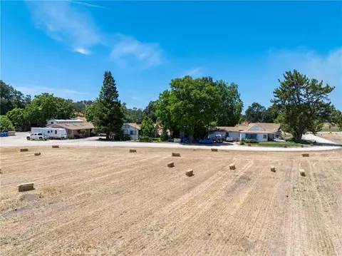 View/Area - 5275 Camp 8 Rd, Paso Robles, CA 93446 photo 14 of 17