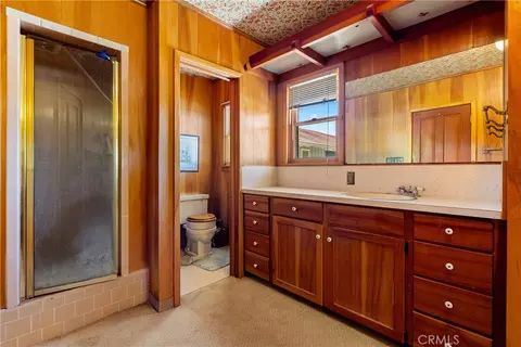 Bath - 5275 Camp 8 Rd, Paso Robles, CA 93446 photo 3 of 4