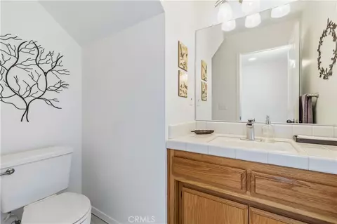 Bath - 940 Moody Ct, Paso Robles, CA 93446 photo 1 of 4
