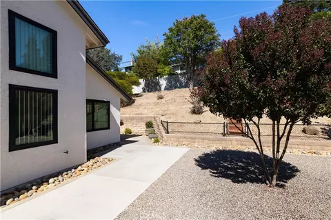 Exterior - 940 Moody Ct, Paso Robles, CA 93446 photo 9 of 14