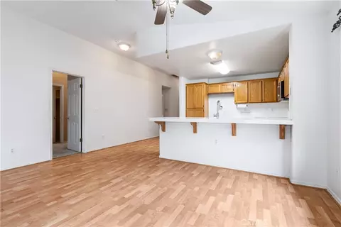 Living - 503 Turtle Crk, Paso Robles, CA 93446 photo 3 of 8