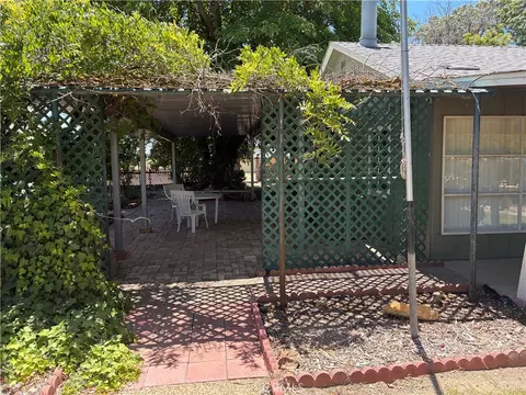 Exterior - 370 Cholame St, Shandon, CA 93461 photo 4 of 9