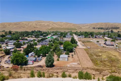 View/Area - 370 Cholame St, Shandon, CA 93461 photo 5 of 11