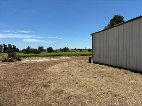 Exterior - 370 Cholame St, Shandon, CA 93461 photo 8 of 9
