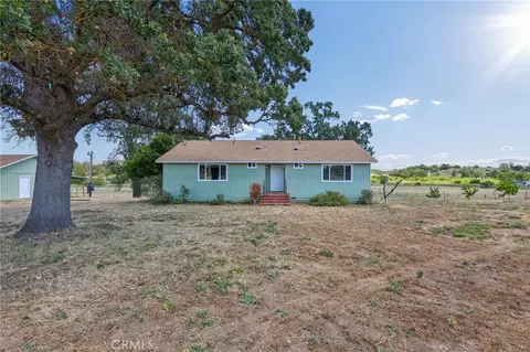 Exterior - 335 Phillips, Templeton, CA 93465 photo 2 of 9