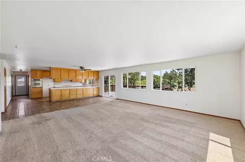 Living - 335 Phillips, Templeton, CA 93465 photo 5 of 5