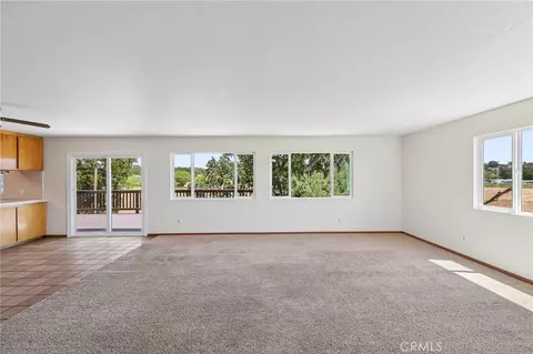 Living - 335 Phillips, Templeton, CA 93465 photo 2 of 5