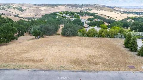 9940 Bluegill Dr, Paso Robles, CA 93446