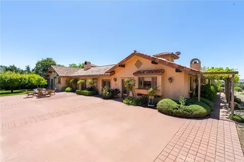Exterior - 7568 Creston, Paso Robles, CA 93446 photo 13 of 13