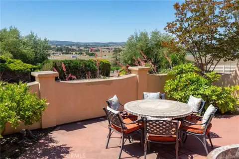 Exterior - 7568 Creston, Paso Robles, CA 93446 photo 5 of 13