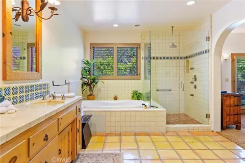 Bath - 7568 Creston, Paso Robles, CA 93446 photo 2 of 4