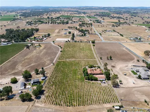 View/Area - 7568 Creston, Paso Robles, CA 93446 photo 4 of 5