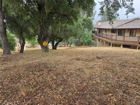 2872 Saddle Way, Bradley, CA 93426 photo 10