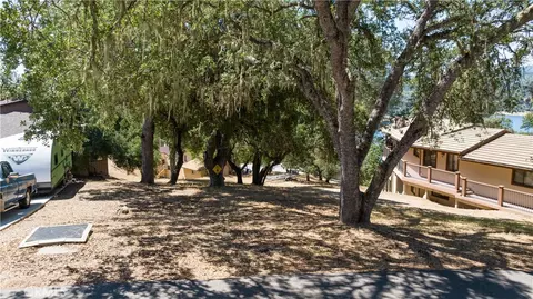 2872 Saddle Way, Bradley, CA 93426 photo 4