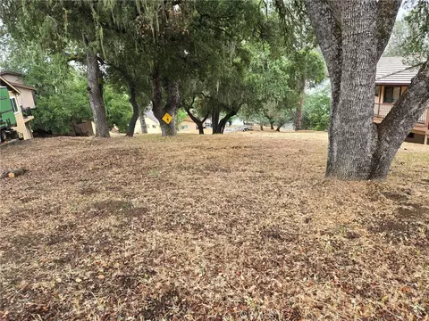 2872 Saddle Way, Bradley, CA 93426 photo 9