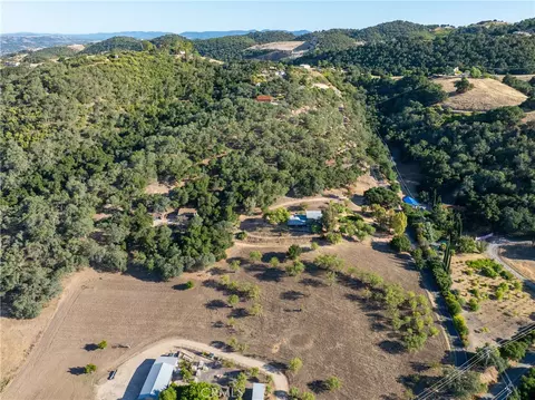 View/Area - 1745 Adelaida, Paso Robles, CA 93446 photo 7 of 8